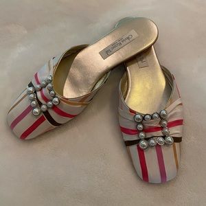 BRAND NEW Olivia Rose Tal Flats